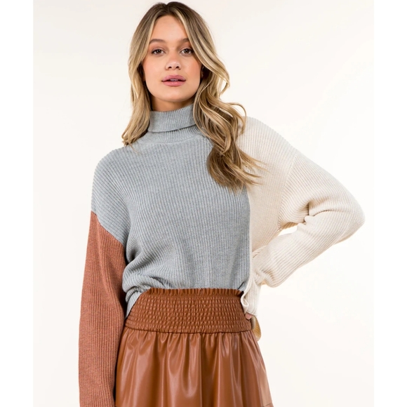 Anthropologie Sweaters - Anthropologie Color Block Turtleneck Sweater Size Small
